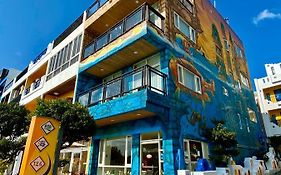 Lovesea 126 Beach Inn